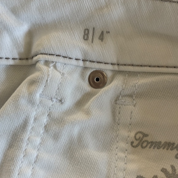 Tommy Ella Twill 4-Inch High-Rise Utility Shorts - Picture 8 of 8